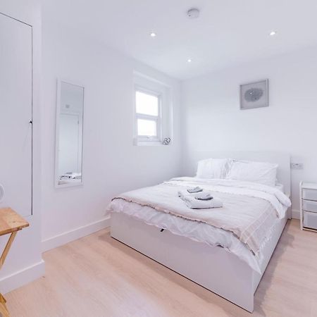 Quiet Cosy Rooms Harrow Exterior photo