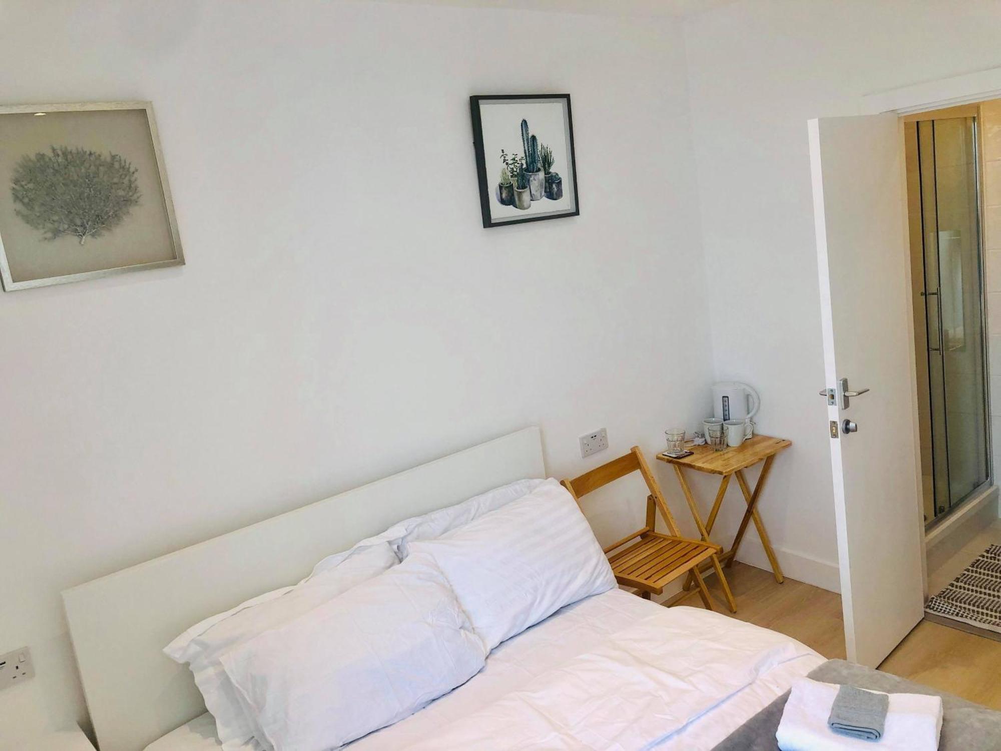 Quiet Cosy Rooms Harrow Room photo